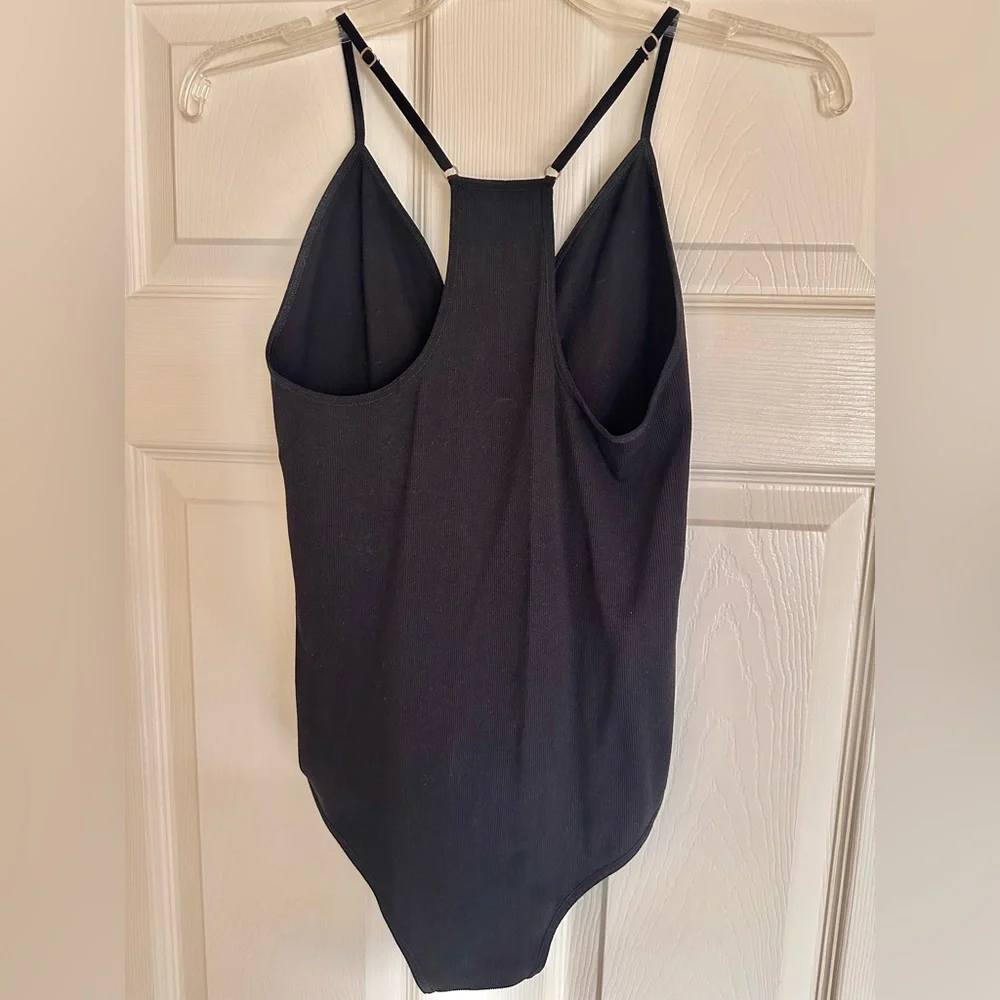 Free People Intimately Ribbed V-Neck Racerback Bodysuit Black Size M/L - Picture 4 of 5